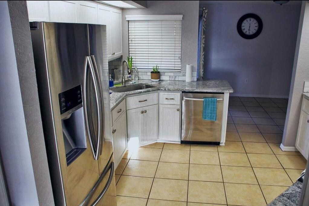 Spacious 4-Bedroom 2-Bath Abode Уинтер-Хейвен Экстерьер фото