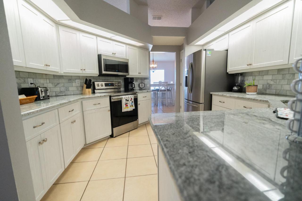 Spacious 4-Bedroom 2-Bath Abode Уинтер-Хейвен Экстерьер фото